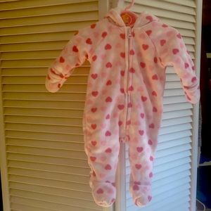 Newborn baby girl Old Navy Bear hearts hooded Romper winter suit